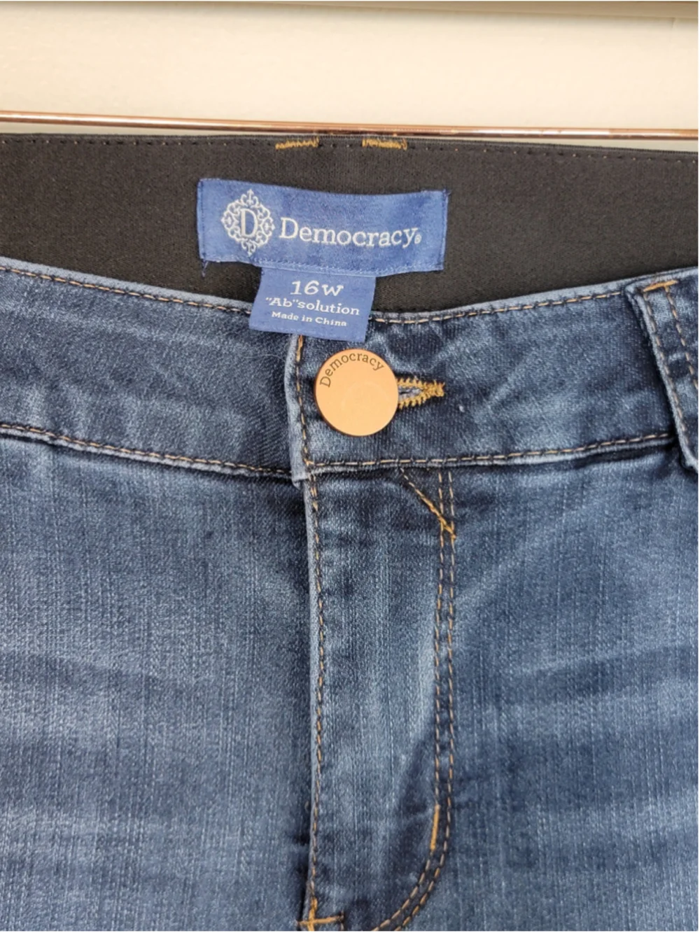 Democracy 16W Skinny Jeans Mid Rise Medium Blue Stretch Sculpting Ab Solution - Picture 2 of 10